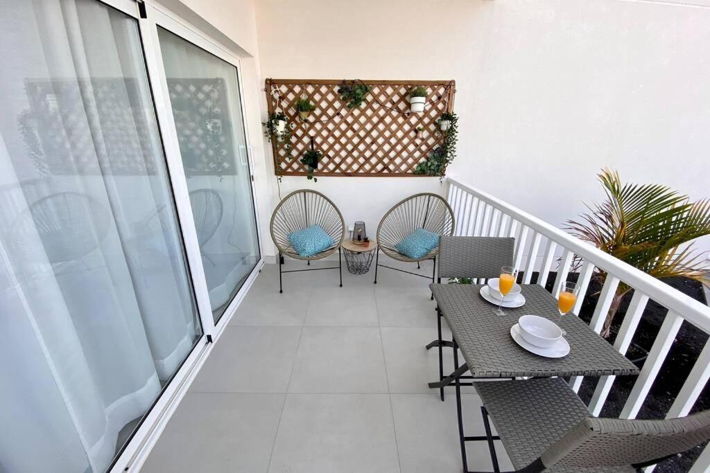 Oasis View Lanzarote Apartment Costa Teguise Exterior photo
