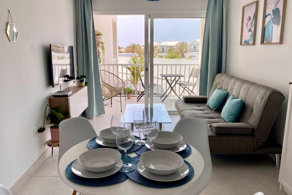 Oasis View Lanzarote Apartment Costa Teguise Exterior photo